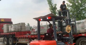 驻马店 黄金麻冰裂纹，地铺石装车