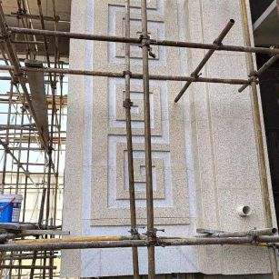 驻马店 黄金麻花岗岩别墅外墙干挂回纹造型效果