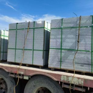 驻马店 芝麻白花岗岩地铺石装车日常