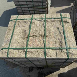 驻马店 黄金麻花岗岩石材自然面蘑菇石成品