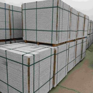 驻马店 白麻花岗岩石材荔枝面地铺石（300*600*50）