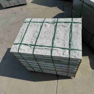 驻马店 白麻花岗岩石材自然面蘑菇石成品