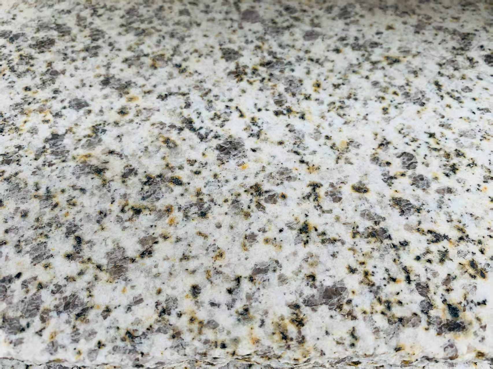 驻马店 黄金麻花岗岩石材浅黄光面