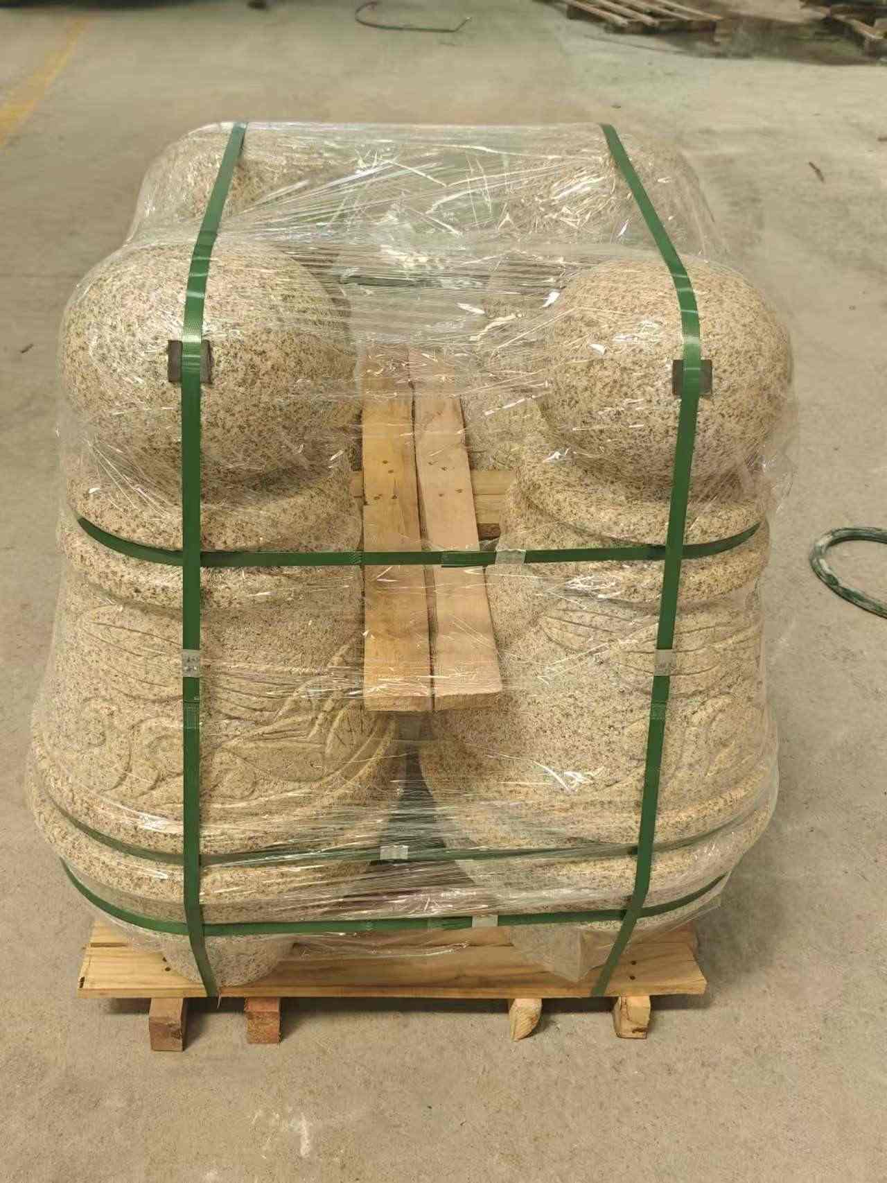 驻马店 黄金麻异形定制雕花——棒棒糖挡车柱