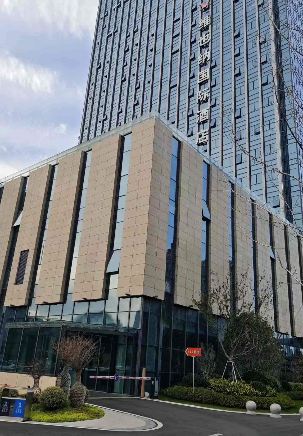 驻马店 黄金麻花岗岩外墙干挂