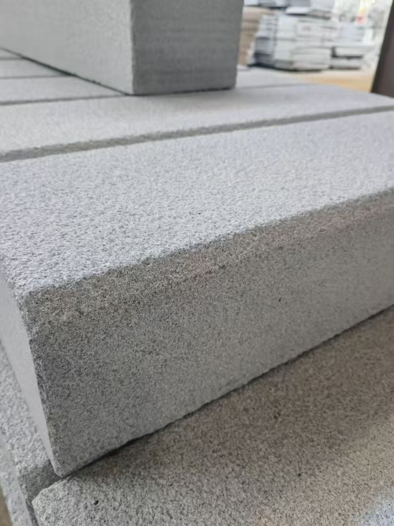 驻马店 芝麻灰荔枝面路沿石