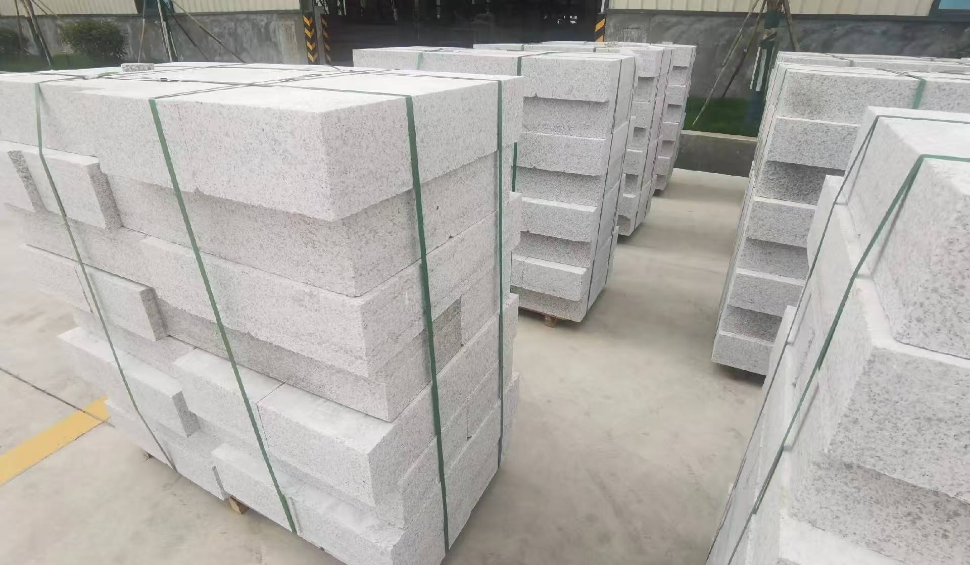 驻马店 白麻花岗岩路沿石，立缘石，平缘石，路牙石，道牙石，马路牙子等