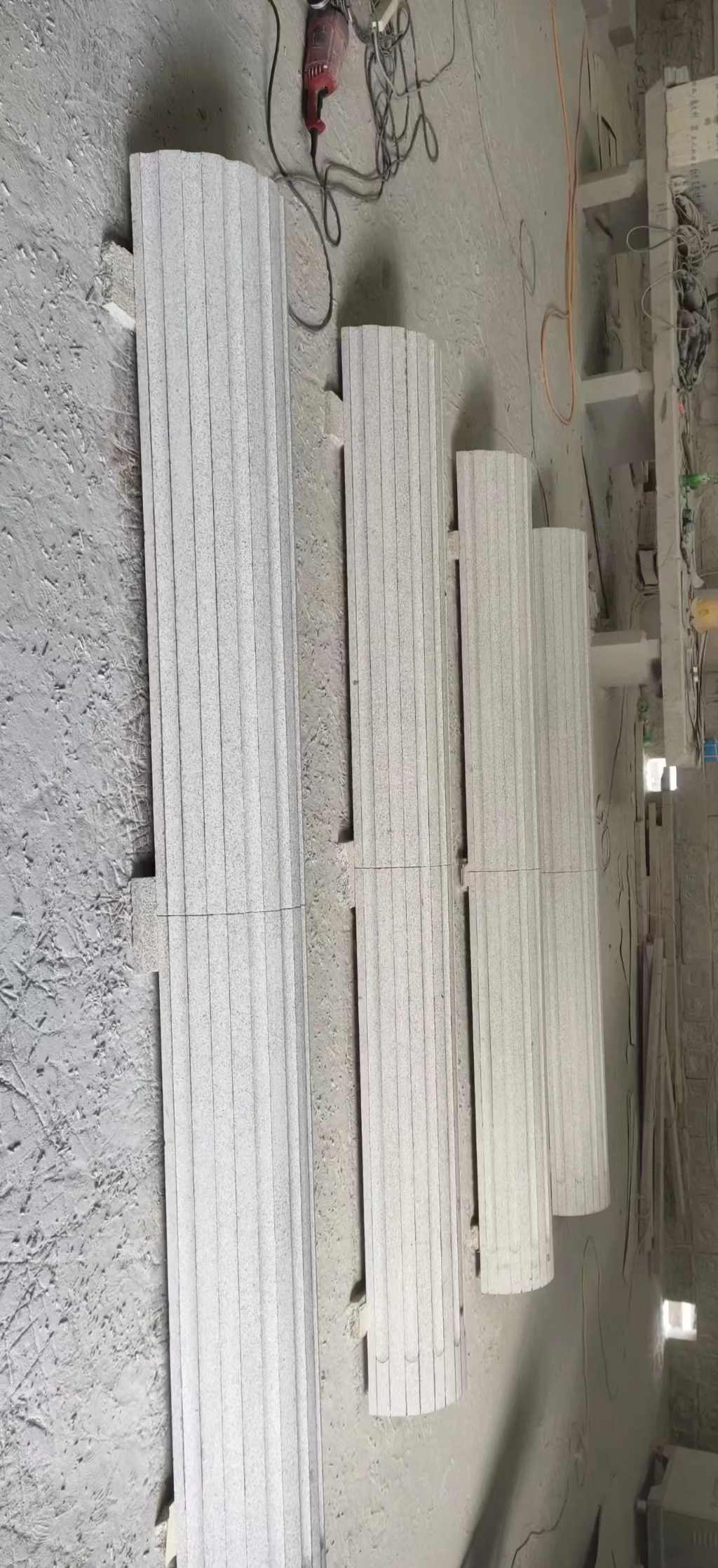 驻马店 花岗岩厂家带你看白麻花岗岩门楼大柱柱皮