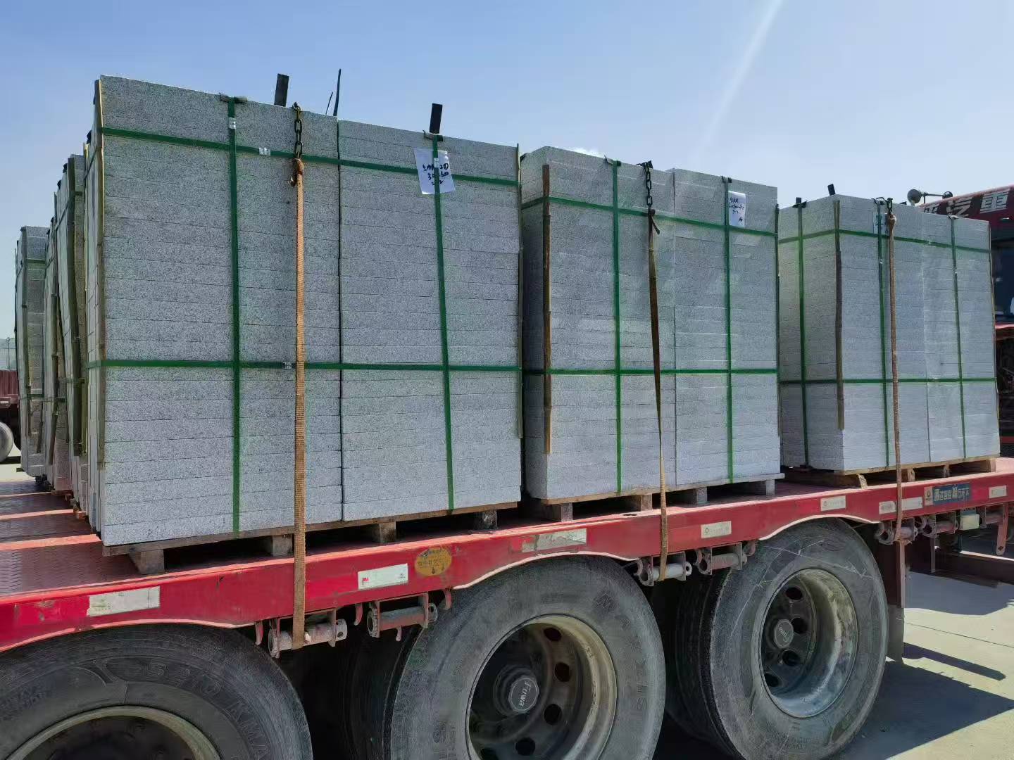 驻马店芝麻白花岗岩出货日常地铺石