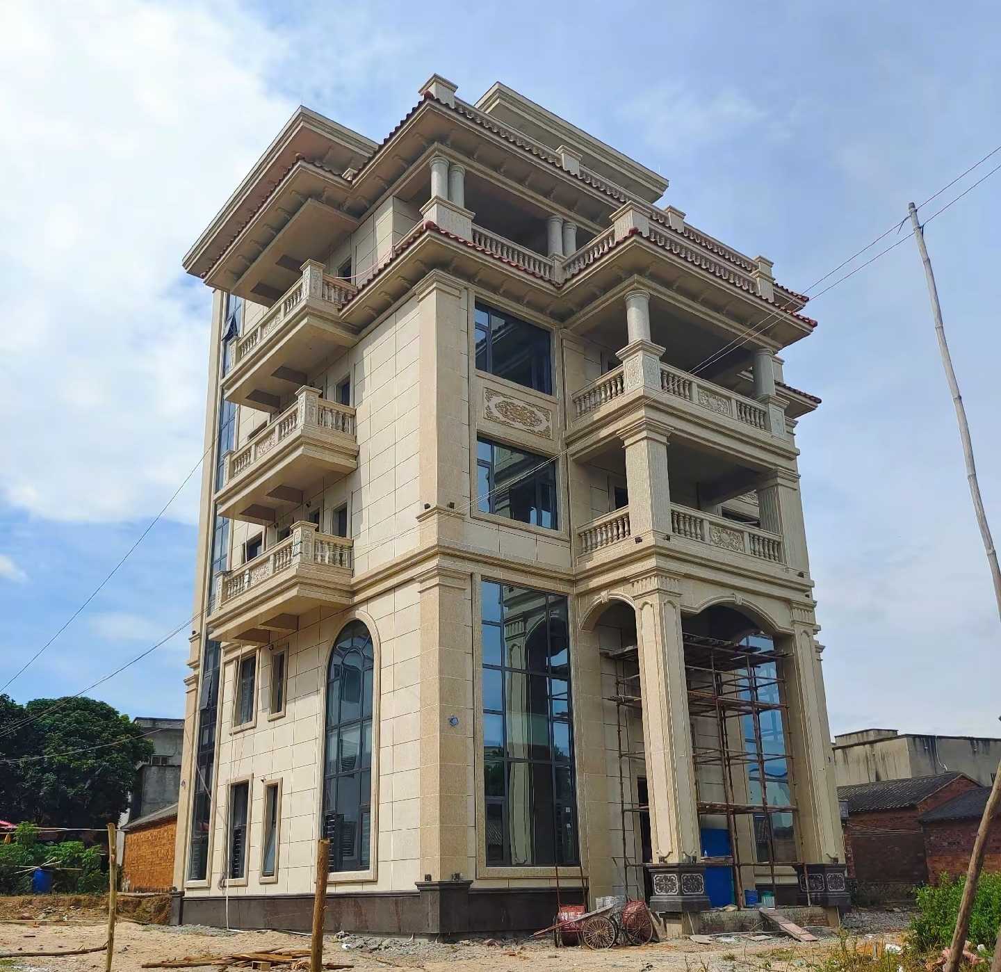 驻马店 黄金麻花岗岩石材别墅外墙干挂搭配（雕花栏杆花瓶柱门楼罗马柱）