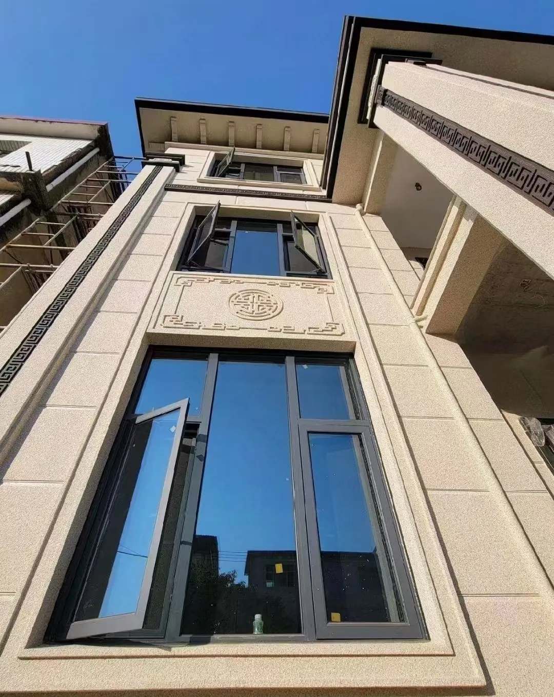 驻马店 黄金麻荔枝面别墅外墙干挂效果展示